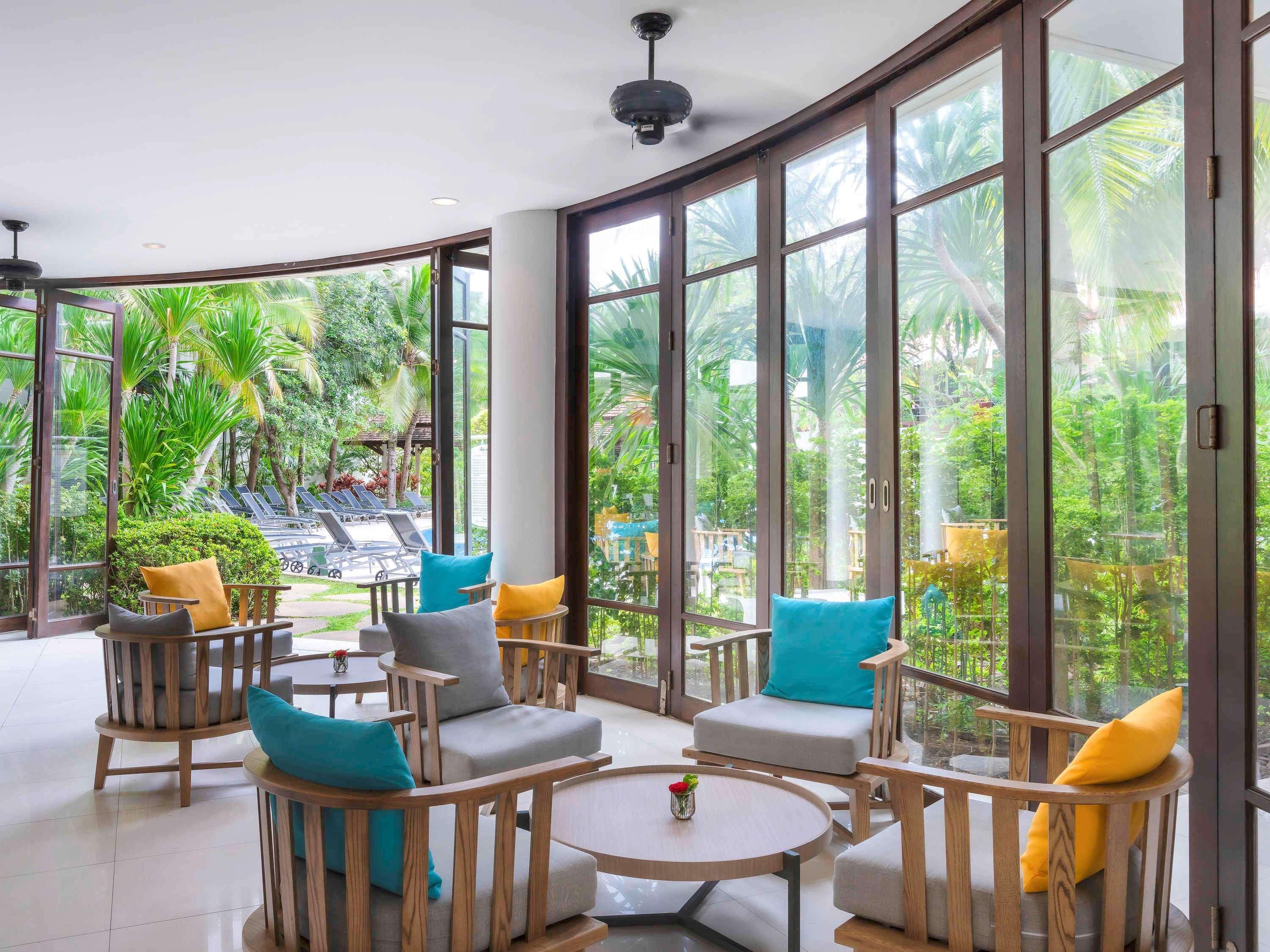Отель Ibis Phuket Patong Экстерьер фото